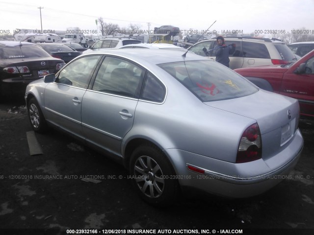 WVWPH63B83P111673 - 2003 VOLKSWAGEN PASSAT GLS SILVER photo 3