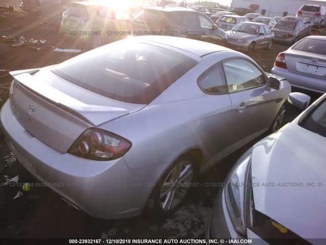 KMHHM66D98U291537 - 2008 HYUNDAI TIBURON GS SILVER photo 4