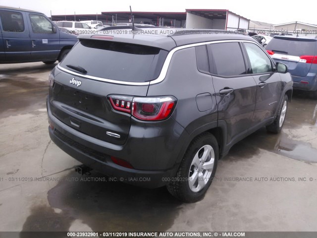 3C4NJCBBXHT647555 - 2017 JEEP COMPASS LATITUDE GRAY photo 4