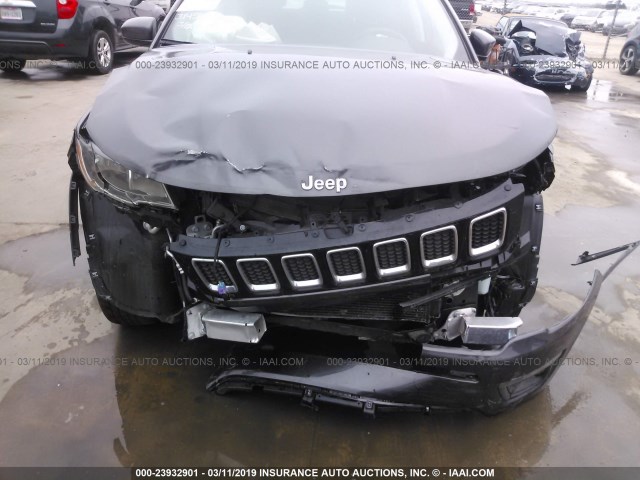 3C4NJCBBXHT647555 - 2017 JEEP COMPASS LATITUDE GRAY photo 6