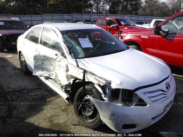 4T1BF3EK4BU660925 - 2011 TOYOTA CAMRY SE/LE/XLE WHITE photo 1