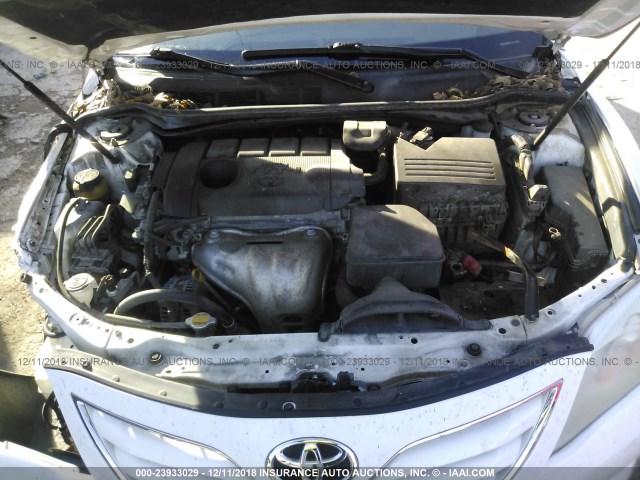 4T1BF3EK4BU660925 - 2011 TOYOTA CAMRY SE/LE/XLE WHITE photo 10