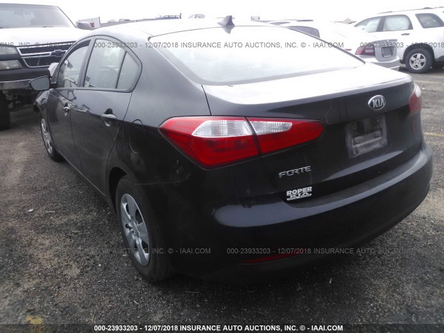 KNAFK4A67G5582364 - 2016 KIA FORTE LX BLACK photo 3