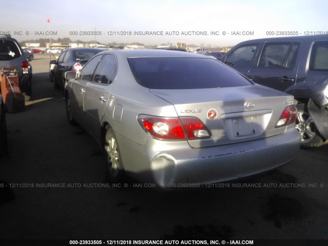 JTHBF30GX20045941 - 2002 LEXUS ES 300 SILVER photo 3