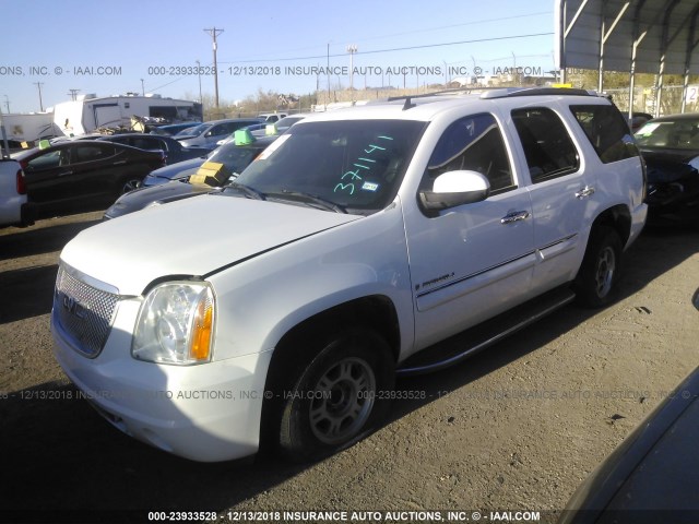 1GKFK63857J371141 - 2007 GMC YUKON DENALI WHITE photo 2