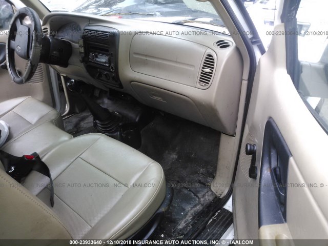 1FTYR10DX8PA03492 - 2008 FORD RANGER WHITE photo 5