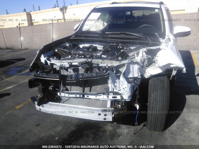 JTEBU5JR9J5595700 - 2018 TOYOTA 4RUNNER SR5 PREM/LTDL/TRAIL/TRD WHITE photo 6