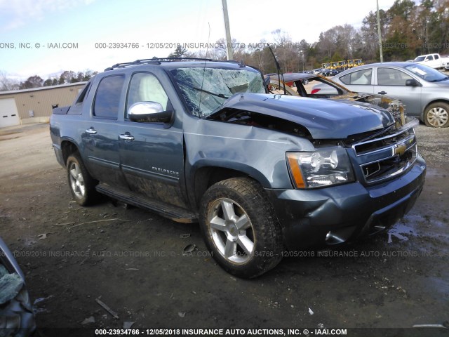 3GNMCEE06CG132136 - 2012 CHEVROLET AVALANCHE LS BLUE photo 1