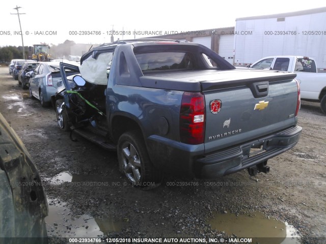 3GNMCEE06CG132136 - 2012 CHEVROLET AVALANCHE LS BLUE photo 3