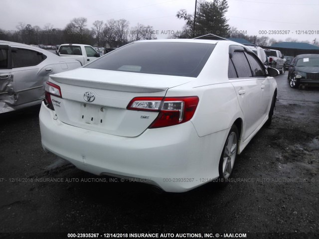 4T1BF1FK0CU533920 - 2012 TOYOTA CAMRY SE/LE/XLE WHITE photo 4