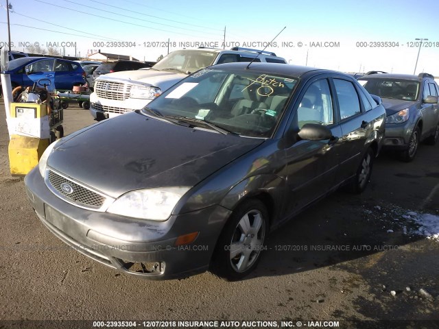 1FAHP34N57W315427 - 2007 FORD FOCUS ZX4/S/SE/SES GRAY photo 2