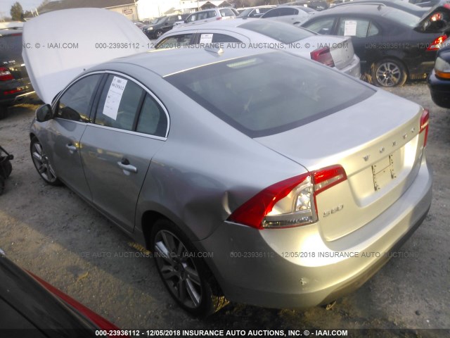 YV1902FH3C2130048 - 2012 VOLVO S60 T6 SILVER photo 3