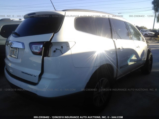 1GNKRHKD2FJ283251 - 2015 CHEVROLET TRAVERSE LT WHITE photo 4