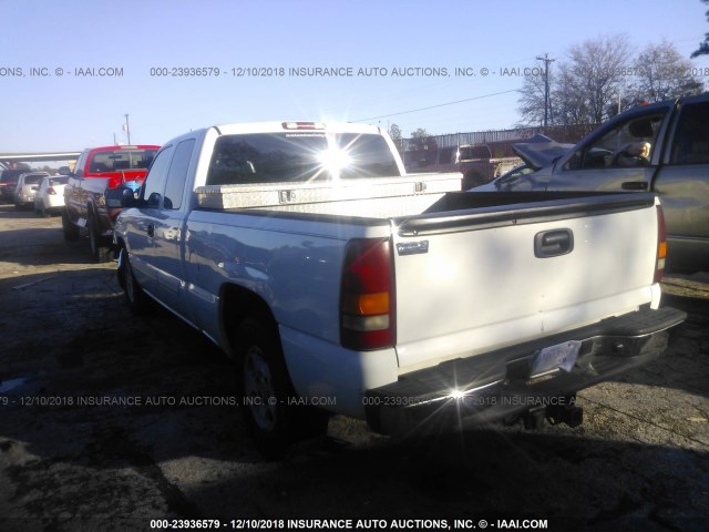 2GCEC19T641254788 - 2004 CHEVROLET SILVERADO C1500 WHITE photo 3