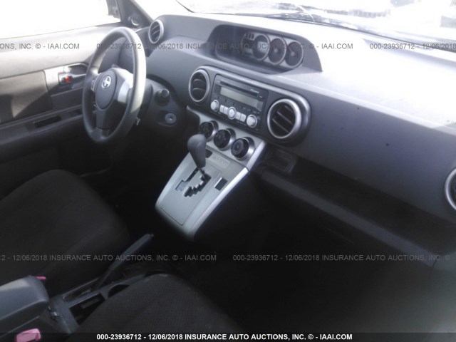 JTLKE50E881047676 - 2008 TOYOTA SCION XB 白色 照片 5