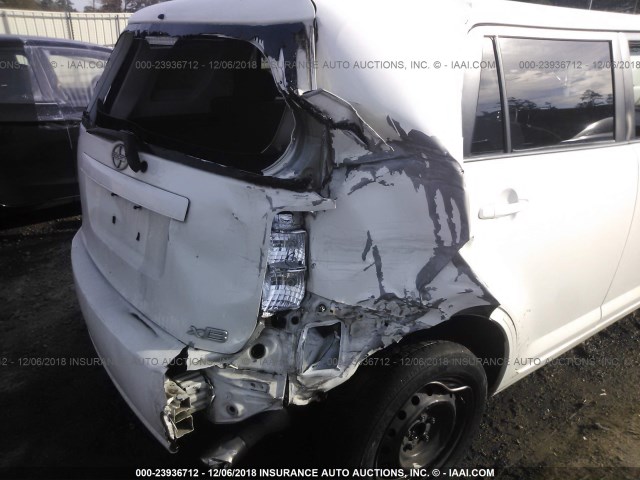 JTLKE50E881047676 - 2008 TOYOTA SCION XB 白色 照片 6