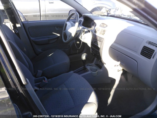 KNADC125346286322 - 2004 KIA RIO BLACK photo 5