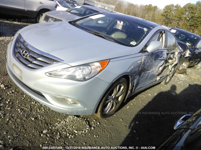 5NPEC4AC2CH355918 - 2012 HYUNDAI SONATA SE/LIMITED SILVER photo 2