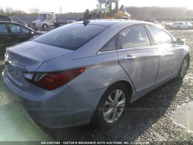 5NPEC4AC2CH355918 - 2012 HYUNDAI SONATA SE/LIMITED SILVER photo 4