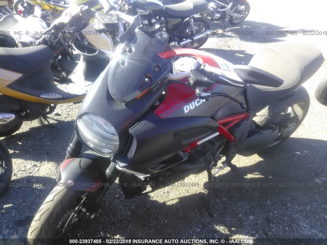 ZDM13BLW0CB005901 - 2012 DUCATI DIAVEL RED photo 2