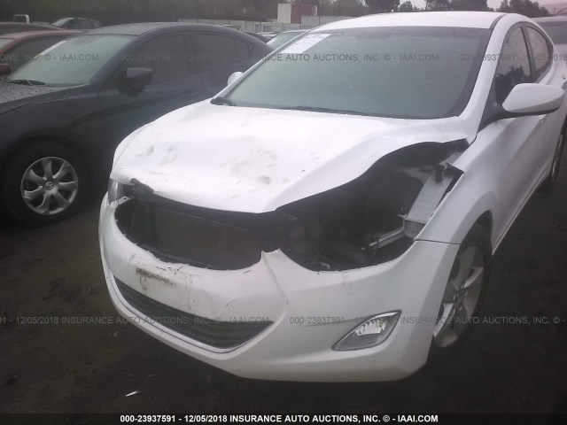 5NPDH4AE3DH367365 - 2013 HYUNDAI ELANTRA GLS/LIMITED WHITE photo 6