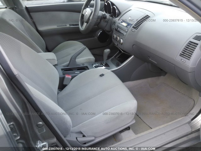 1N4AL11D36C210043 - 2006 NISSAN ALTIMA S/SL GRAY photo 5