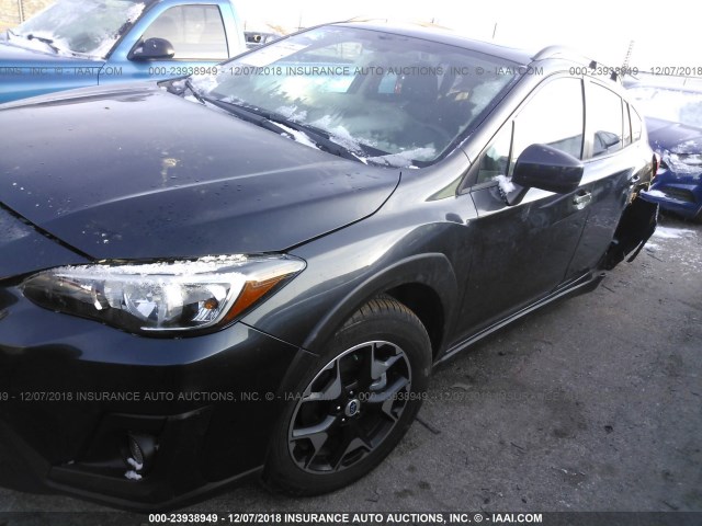 JF2GTADC6JH321108 - 2018 SUBARU CROSSTREK PREMIUM GRAY photo 2