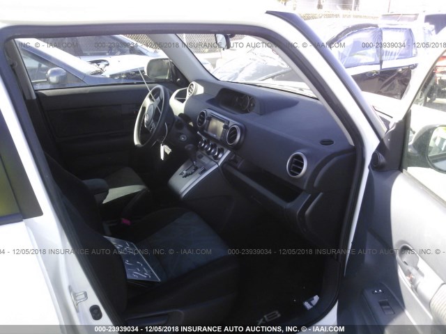 JTLZE4FE2EJ054067 - 2014 TOYOTA SCION XB Ақ фото 5