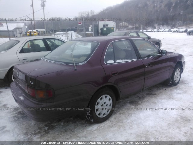 4T1BG12K0TU659066 - 1996 TOYOTA CAMRY DX/LE/XLE MAROON photo 4