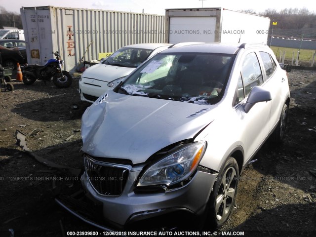 KL4CJCSB0DB095156 - 2013 BUICK ENCORE SILVER photo 2