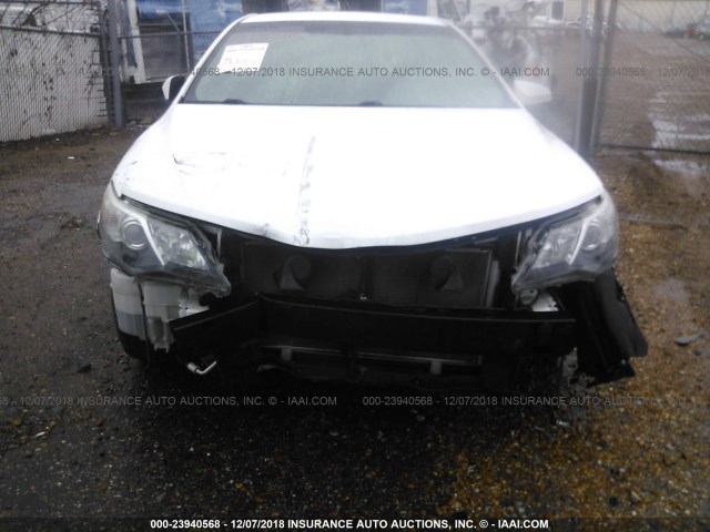 4T1BF1FKXDU670171 - 2013 TOYOTA CAMRY L/SE/LE/XLE 白色 照片 6