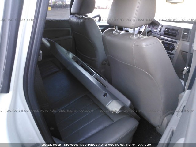 1J4HR48N15C504265 - 2005 JEEP GRAND CHEROKEE LAREDO/COLUMBIA/FREEDOM 白色 照片 8