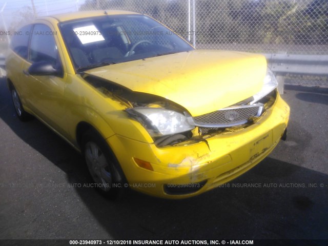 1FAFP31N87W253789 - 2007 FORD FOCUS ZX3/S/SE/SES YELLOW photo 1