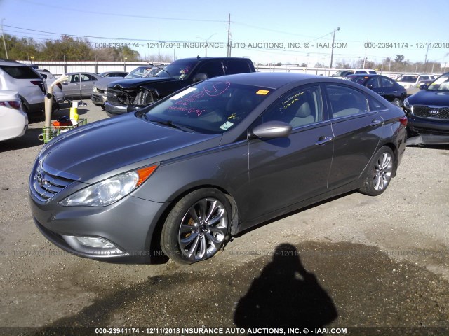 5NPEC4AB7CH439417 - 2012 HYUNDAI SONATA SE/LIMITED GRAY photo 2