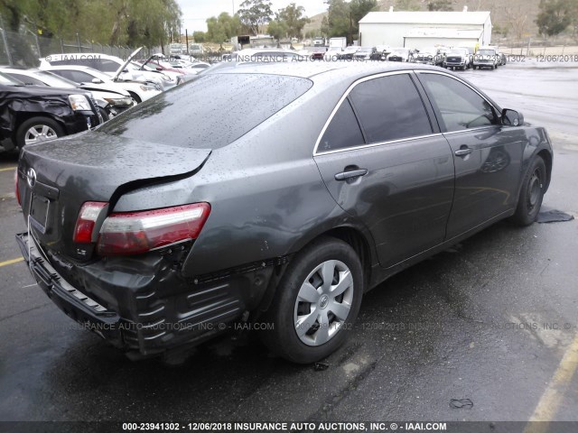 4T4BE46K98R037063 - 2008 TOYOTA CAMRY CE/LE/XLE/SE GRAY photo 4