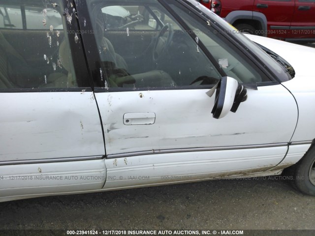 1G2HX53LXP1262845 - 1993 PONTIAC BONNEVILLE SE WHITE photo 6