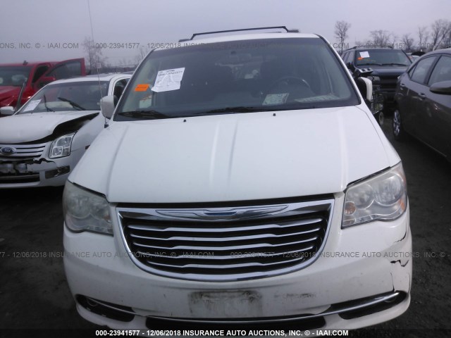 2A4RR5DG3BR702818 - 2011 CHRYSLER TOWN & COUNTRY TOURING WHITE photo 6