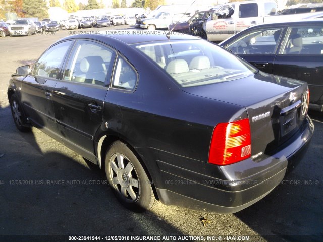 WVWMD23B4YP340964 - 2000 VOLKSWAGEN PASSAT GLS BLACK photo 3