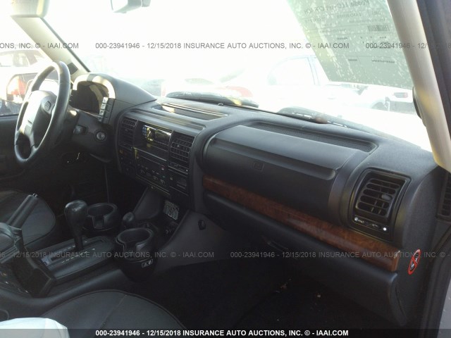 SALTR16403A817849 - 2003 LAND ROVER DISCOVERY II HSE SILVER photo 5