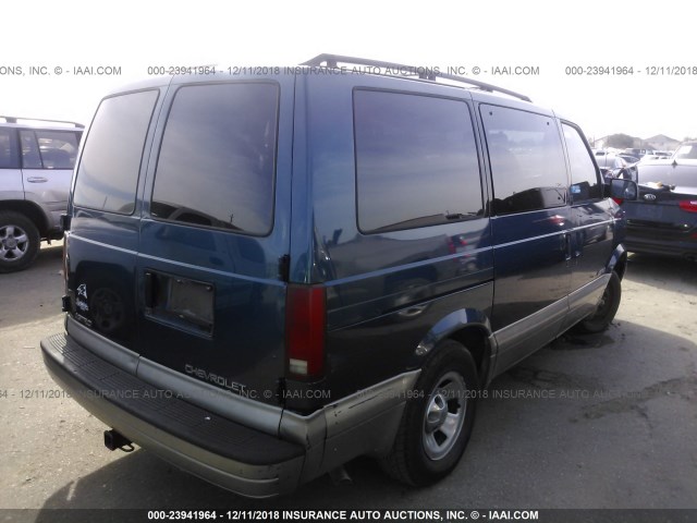 1GNDM19W11B106022 - 2001 CHEVROLET ASTRO BLUE photo 4