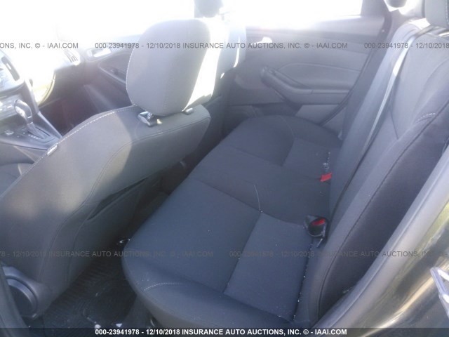 1FADP3F27HL205838 - 2017 FORD FOCUS SE GRAY photo 8