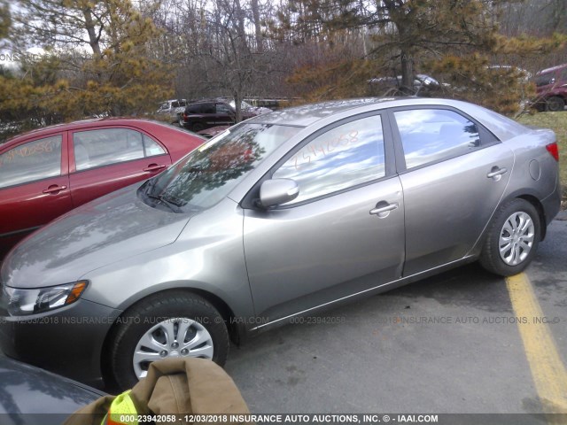 KNAFU4A20A5193144 - 2010 KIA FORTE EX GRAY photo 2