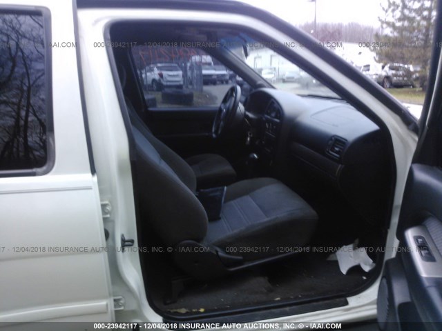 JN8DR09Y24W919733 - 2004 NISSAN PATHFINDER LE/SE WHITE photo 5