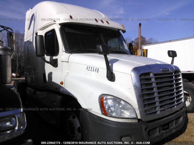 1FUJGLDR3CSBD4012 - 2012 FREIGHTLINER CASCADIA 125  WHITE photo 1