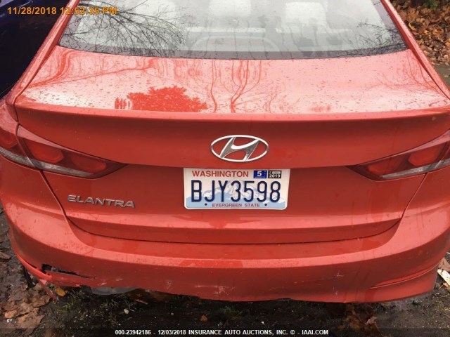 5NPD84LF4JH327393 - 2018 HYUNDAI ELANTRA SEL/VALUE/LIMITED RED photo 13