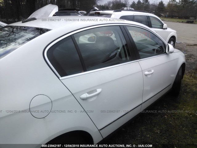 WVWAK93C26P076053 - 2006 VOLKSWAGEN PASSAT 2.0T/2.0T VALUE WHITE photo 4