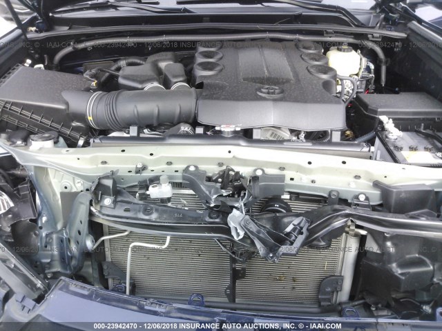 JTEBU5JR6J5511929 - 2018 TOYOTA 4RUNNER SR5 PREM/LTDL/TRAIL/TRD Granatowy zdjęcie 10