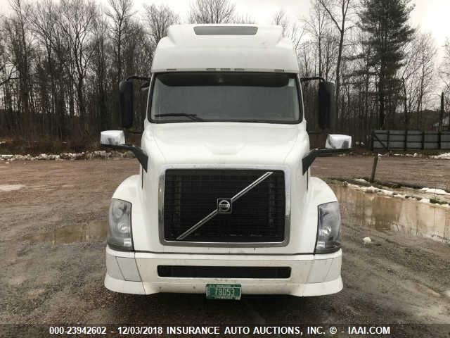 4V4NC9TH4DN568557 - 2013 VOLVO VN Unknown photo 7