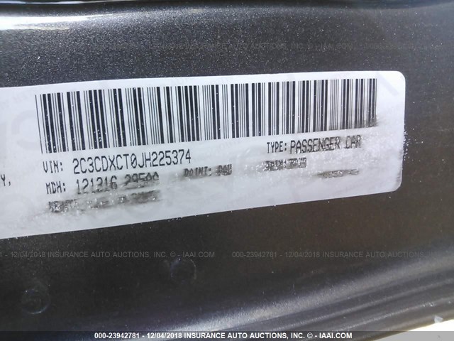 2C3CDXCT0JH225374 - 2018 DODGE CHARGER R/T GRAY photo 9