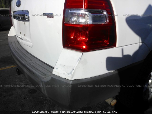 1FMFU165X7LA48195 - 2007 FORD EXPEDITION XLT WHITE photo 6